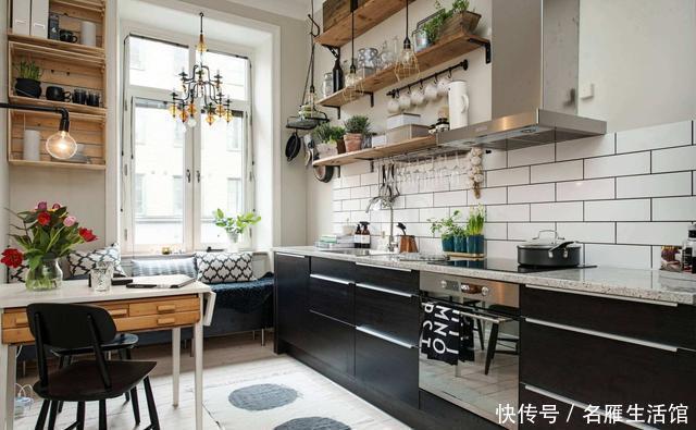 小家电|越来越多人厨房不装吊柜了，聪明人喜欢这样设计，好看又实用