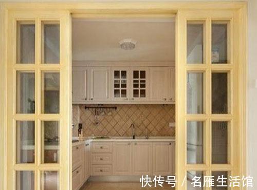 邻居|去了趟邻居家才知道，原来厨房推拉门过时了，有钱人都这样装！