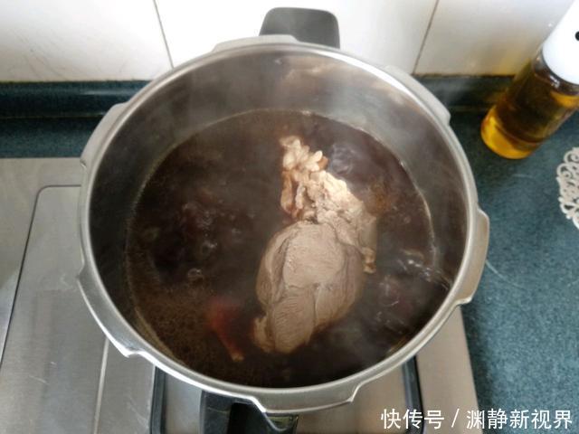 喜欢吃羊肉|烧羊肉的简单做法,在家也能轻松做出的美味,羊肉软烂无膻味