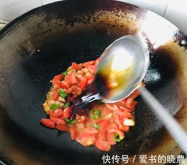 面条|西红柿鸡蛋拌面,一款简单美味的家常拌面,极易上手!