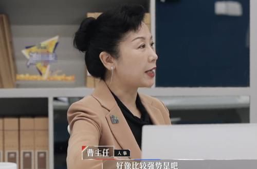 约谈|王骁摘下斯坦福挂绳直言要疯了，谁注意丁辉说的什么？过来人才懂