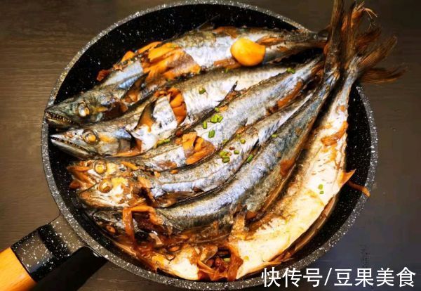 家常红烧小鲅鱼,全家都爱吃!方便又好做