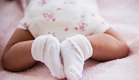 脚部|孩子睡觉时这个部位受凉，容易影响孩子日后健康！