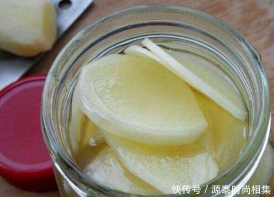 生姜放久了就干瘪,试试这个小妙招,不管放多久都新鲜,特别实用