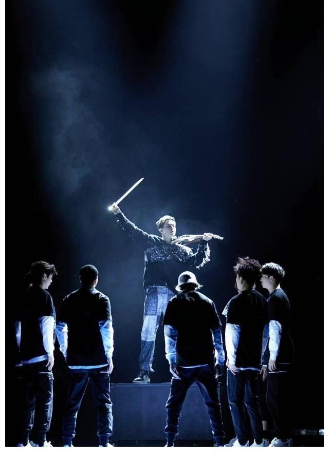 《街舞4》已證明，王一博的確適合錄綜藝，不適合演戲