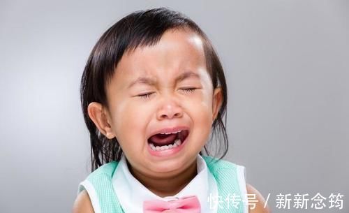 孩子|两三岁的小朋友,中午吃完饭就去睡觉了,睡到三四点起来后需要煮东西给宝宝吃吗?