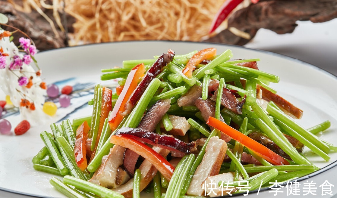 皇帝|夏天多吃皇帝菜，祛暑增食欲，3块钱买一把，简单炒一炒，香得很