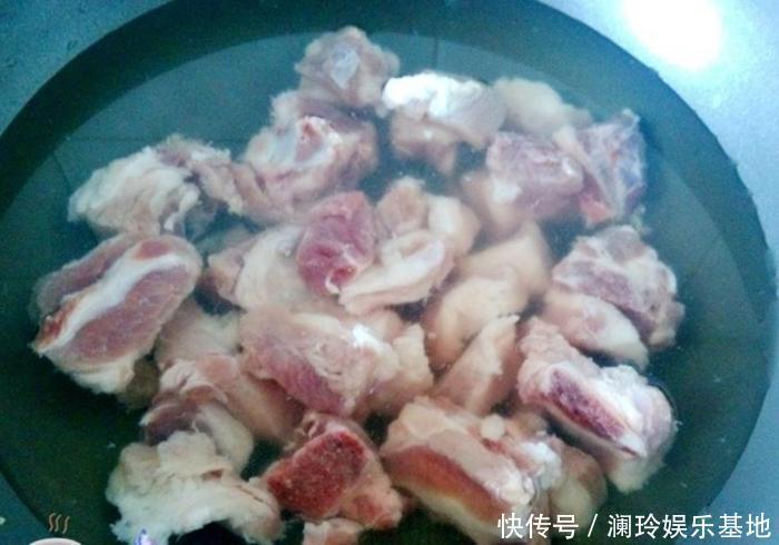  搭配|烧排骨，分享一个独门搭配，此3种一起烧，给孩子吃特别好