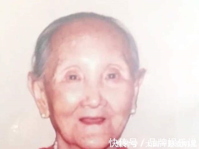 秘诀|106岁传奇母亲,教出13个子女都是博士,教子秘诀只有15字