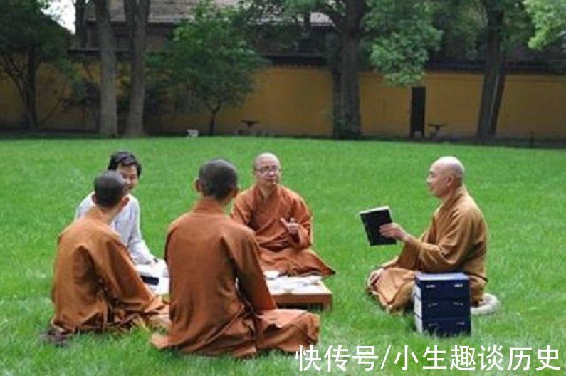 父母&北大硕士邓文庆:毕业出家为僧,父母苦劝无果,反倒一起搬入寺中