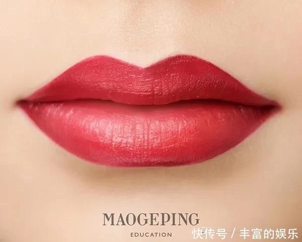 精致|复古红唇妆这样画,精致迷人超显气场