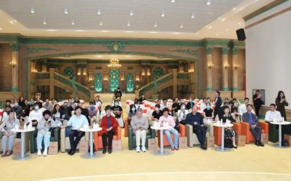 教授|“周晓园、陶凯名老中医学术思想传承学习班”在宏济堂制药举行