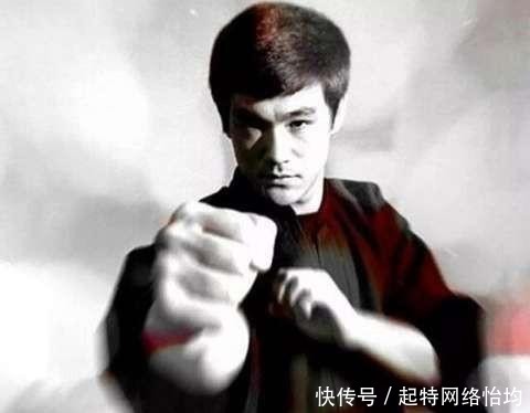 功夫哲学|李小龙出招时,为什么要喊一声?你听他喊的是什么