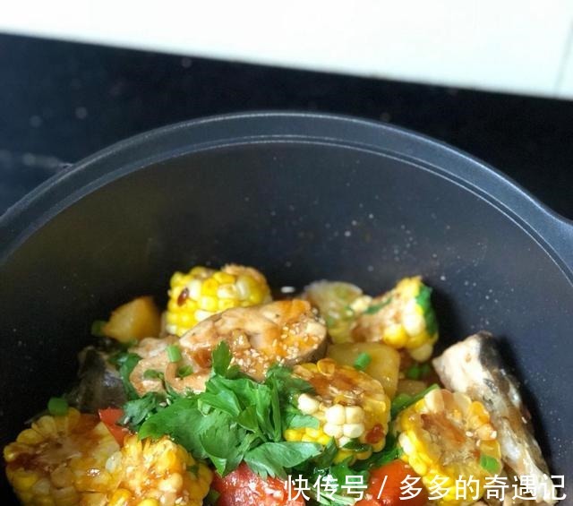 焖锅|有菜有肉的杂烩焖锅,营养齐全,丰盛又简单,快来试试吧!