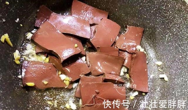 冬天多吃这菜，低脂营养高，大火炒一炒，嫩滑可口特下饭！