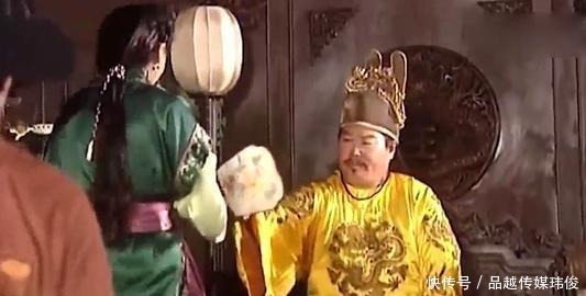 他是郑成功长子,年少成名,却在《康熙王朝》中被黑得体无完肤