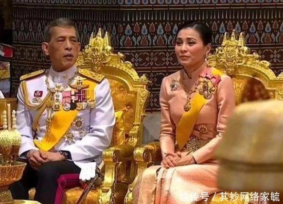 贵妃$苏提达是真爱无疑!5年前泰王佩戴婚戒,这份荣耀贵妃不敢奢望
