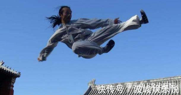 轻功|李凤山秘练轻功,40公斤铁砂衣穿三年,我身轻如燕能飞檐走壁