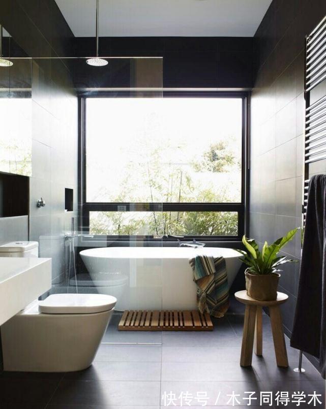 淋浴房|真闹心！卫生间这1㎡没装好，洗澡都洗不痛快