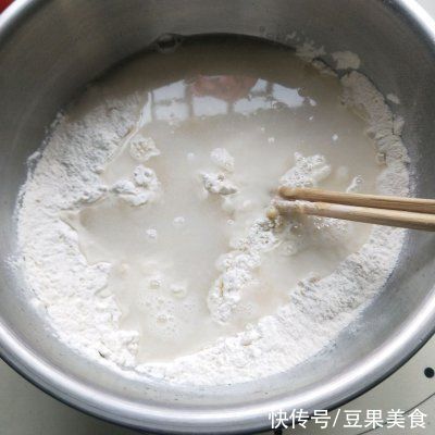原来做红糖空心烧饼这么简单
