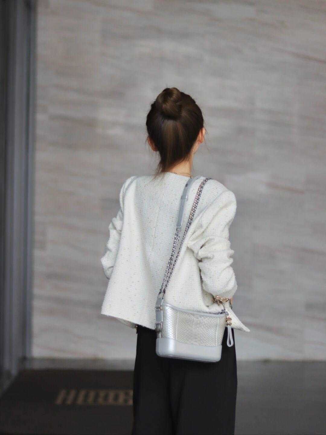 小姐姐|天冷建议买这3条裤子,遮肉保暖还百搭,梨形身材的女生快入手