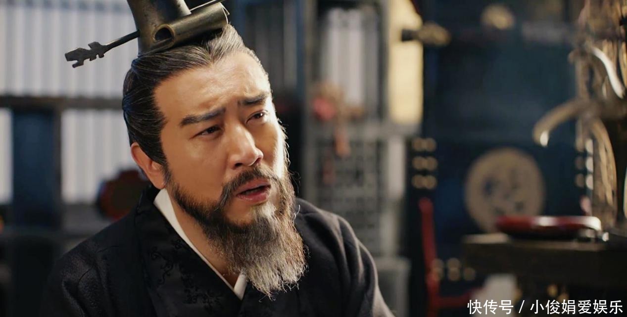 吕布|除了刘备之外，还有两人可以压制关羽，诸葛亮不在其中