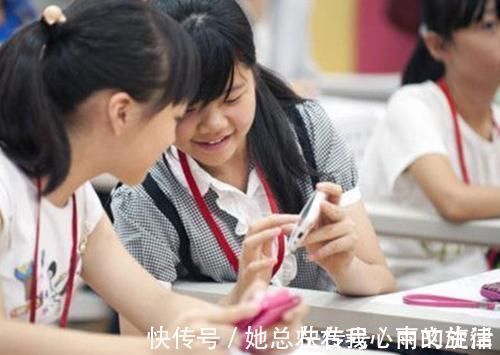 发短信|孩子要不要买手机老师家长最好买,不然孩子会吃大亏