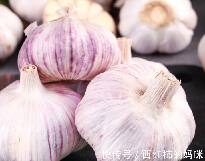吃一口等于5斤大蒜，内科主任劝告：若你常吃，血管通畅不堵
