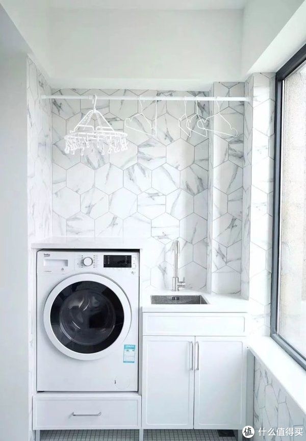 晾衣服|阳台只用来晾衣服？25个阳台设计方案，晾衣杆不装头顶，真爽！