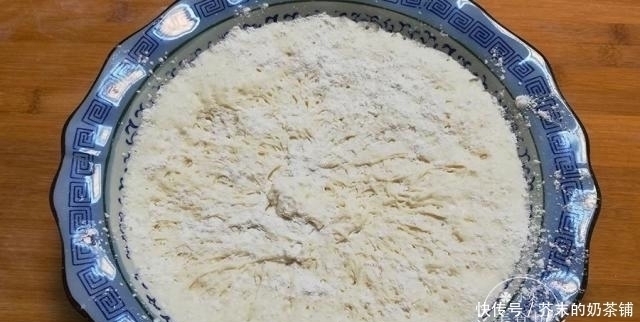 教你葱花发面饼做法,不用揉面,筷子一搅,松软好吃,凉了也不硬