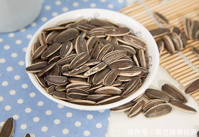 长寿果|花生和瓜子,一个降三高,一个长肉损健康,你真的会吃吗?