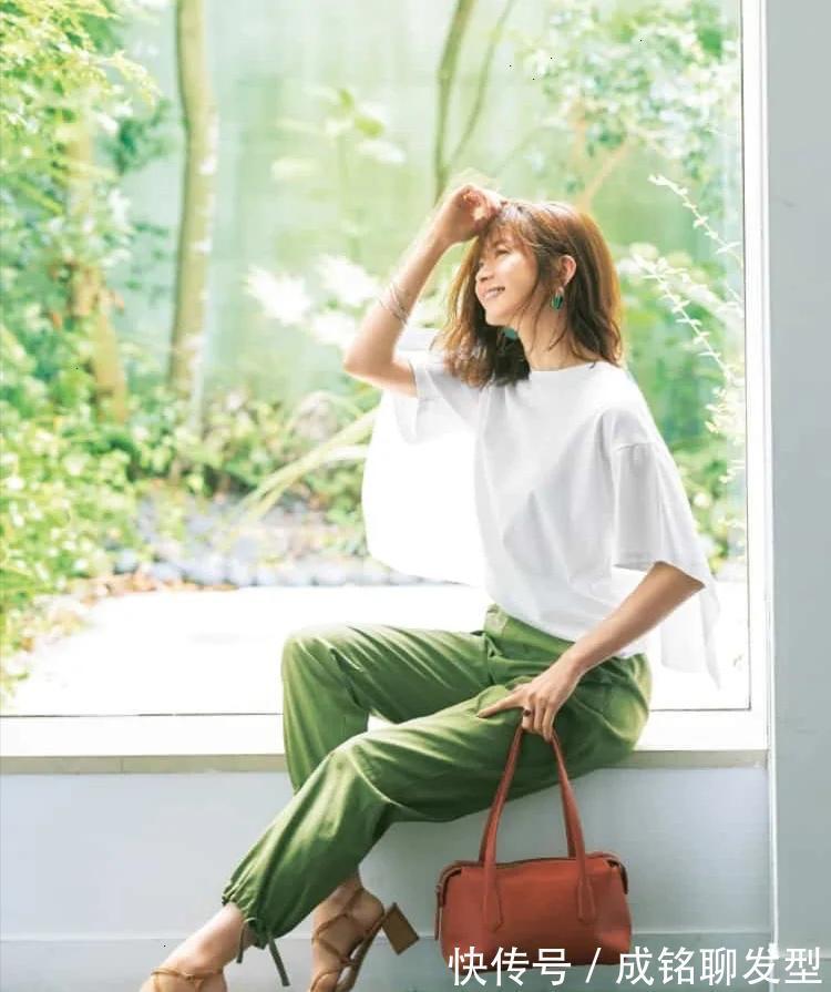 搭配|40岁女人一定要穿得优雅,学学这几组日系搭配,知性减龄又时尚