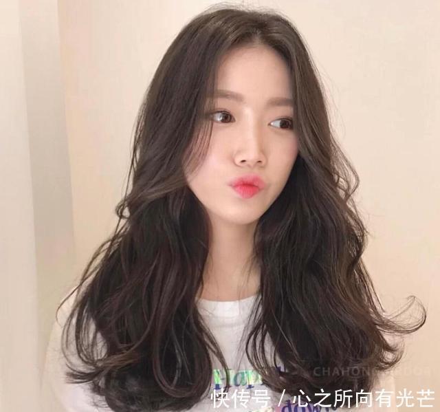 发际线高的女生,多留这几款发型,显瘦又女神,对发量没要求!