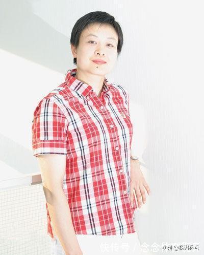 她是何智丽让球事件当事人,输球后失声