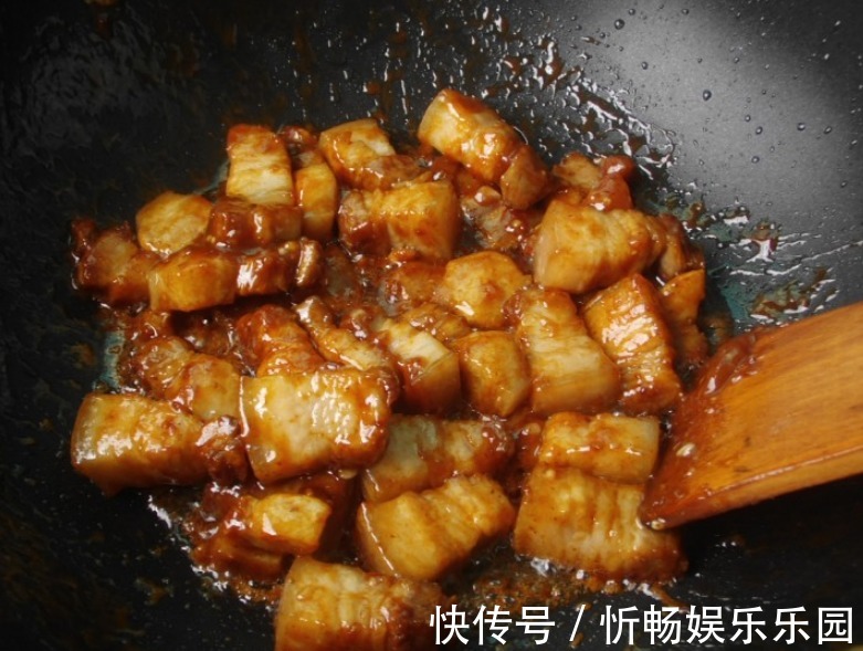 五花肉|炖红烧肉,啥时候放盐做对4点,肉软烂鲜香,入口即化,真好吃