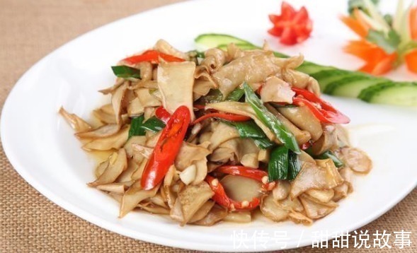 鸡皮|转告家人鸡身上4“器官”,也许营养少且毒素多,劝你少碰为妙