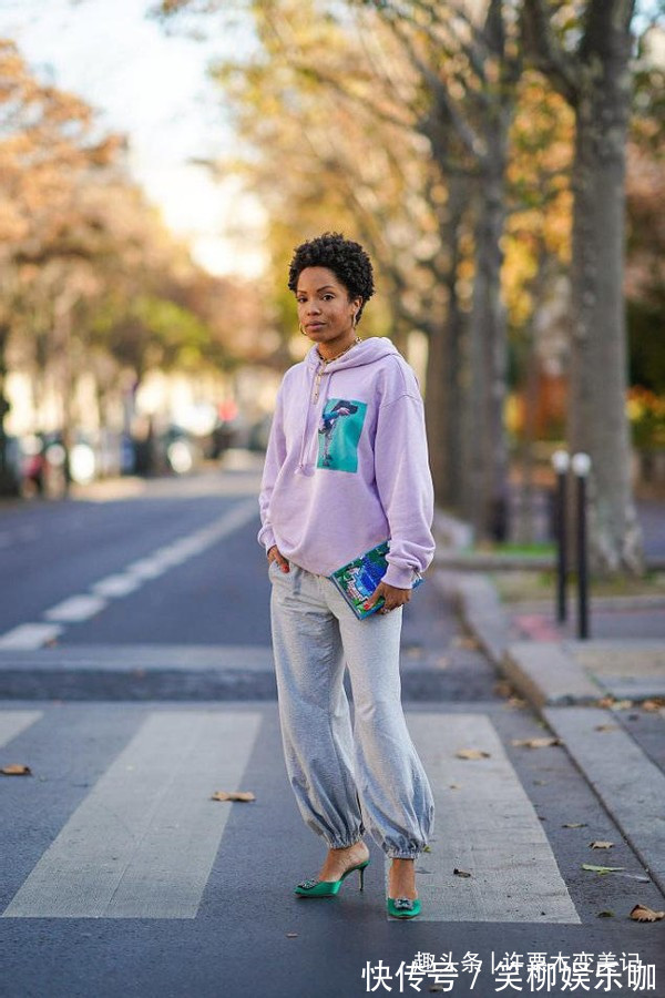 鞋子 女人过了50岁,建议少穿高跟鞋多穿这3种鞋,时髦舒适还百搭