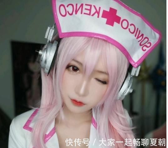 腐团儿|腐团儿直播上演Cos秀,十分钟内被超管封禁警告两次是什么操作?