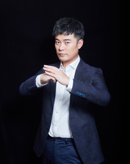 陈赫全新综艺开播,看到他的身份后,观众:怪不得退出《跑男》