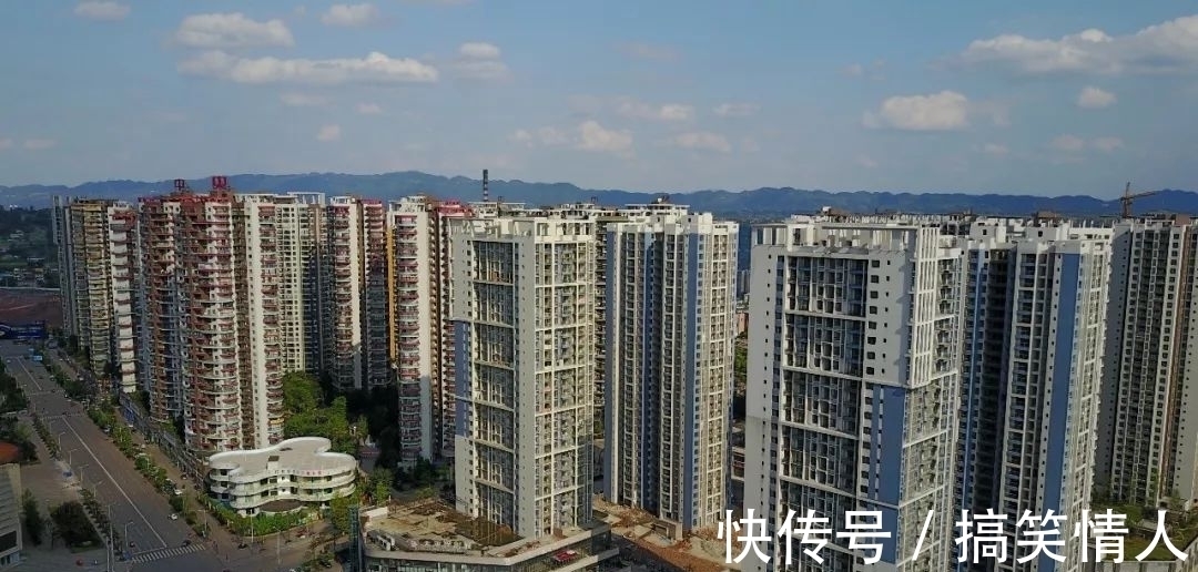 房产|每一个天天喊涨的房产自媒体背后,都有着N张等着吃饭的嘴