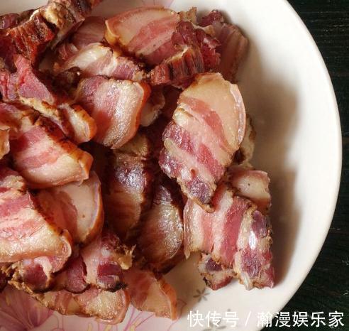 腊肉|吃肉不如多吃这个菜，5元一把，隔几天吃一次，还能给身体杀杀菌