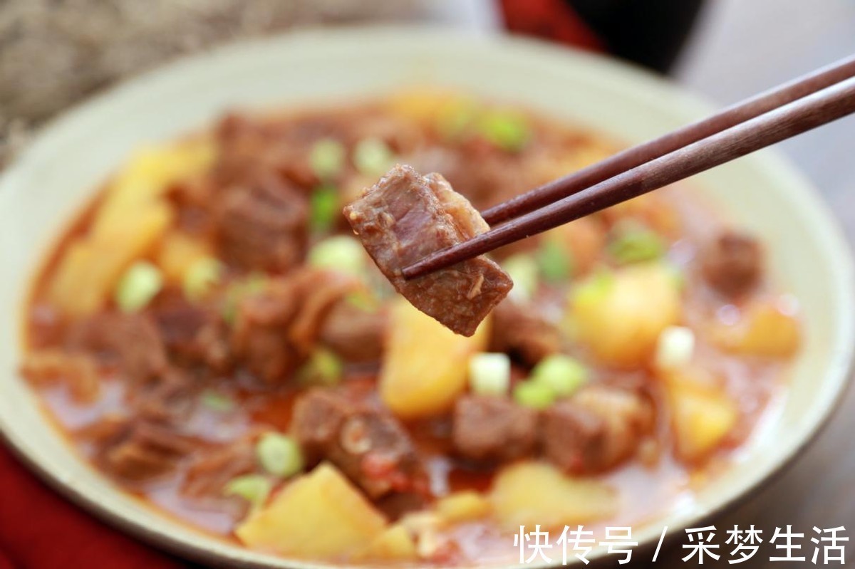 拌饭|番茄土豆完美配合,香浓美味的牛肉汤,上桌就吃光
