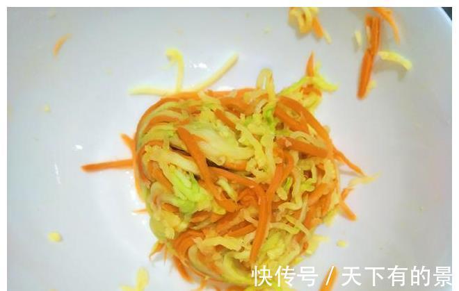 好吃|馅饼的好吃做法,皮薄馅多,柔软喷香,凉了也不硬