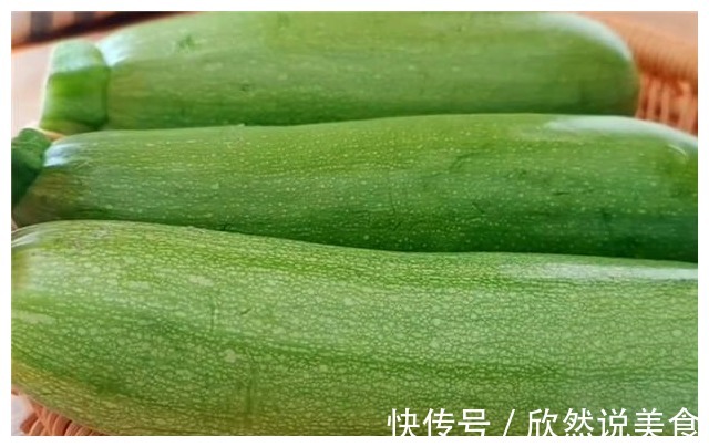 这才是西葫芦美味吃法，我家一周吃三次，出锅抢光光，比吃肉还香