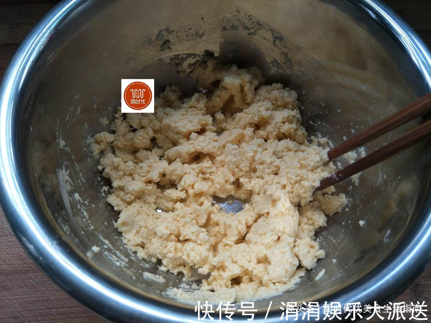 玉米饼，教你一招，比城里卖的蛋糕还要好吃，儿子一下吃了5个