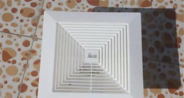 湿气|卫生间没窗户怎么办?记住这几点,让你告别“暗臭湿”!