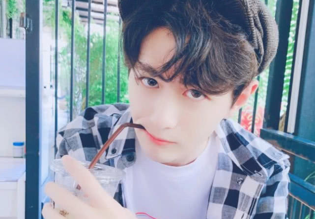 犯懒|十二星座中,最犯懒的4大星座男,生活不能自理,天生比较随性!