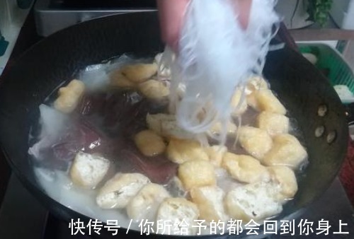 鸭血|不论男女,早上空腹吃碗他,相当于跑步1小时,赘肉逐渐消失!