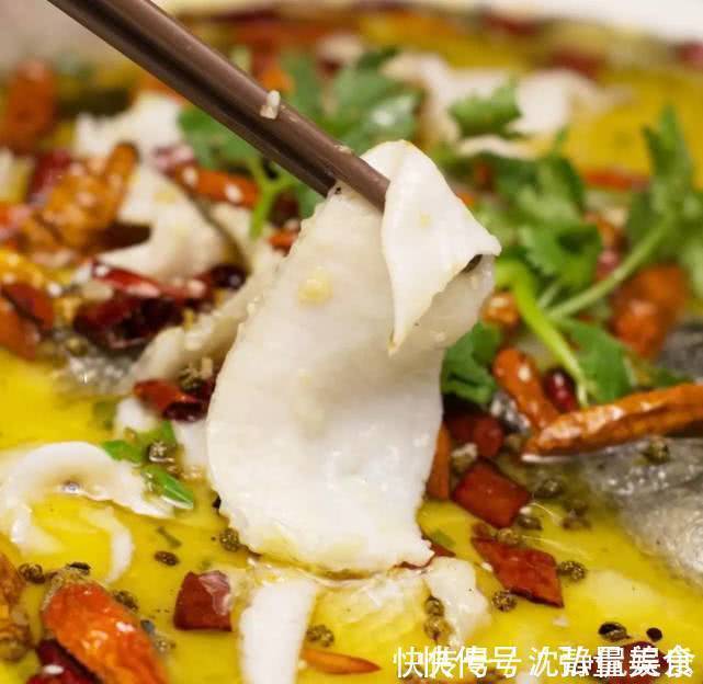 经期|女生“糟蹋”子宫的3种食物,若经期常吃,不仅提前闭经还早衰