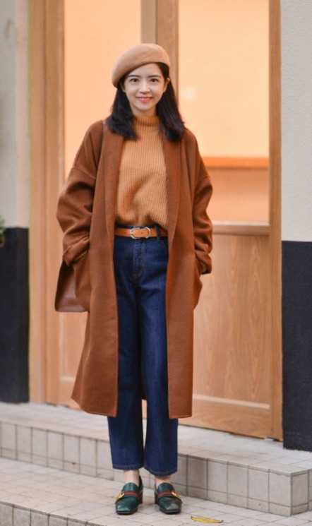 下半身 突然火了一种穿法叫“牛仔裤+乐福鞋”,时髦显瘦有气场,谁穿谁美